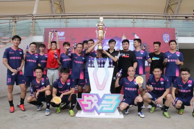 俱乐部杯-阿姆斯23分广东胜广州 王少杰10+8